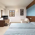 Blue Lagoon Village 5*