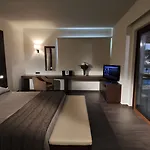Hotel Blue Lagoon Village 5*