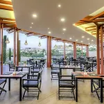 Blue Lagoon Village 5*