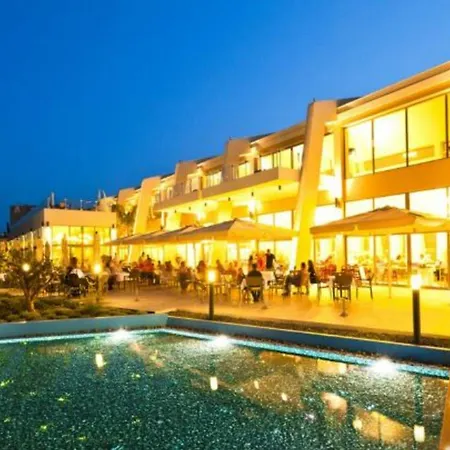 Blue Lagoon Village ホテル