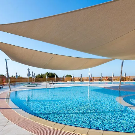 Blue Lagoon Village קפלוס