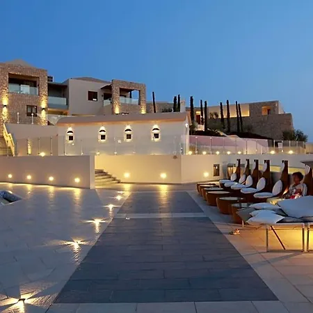 Blue Lagoon Village מלון 5*