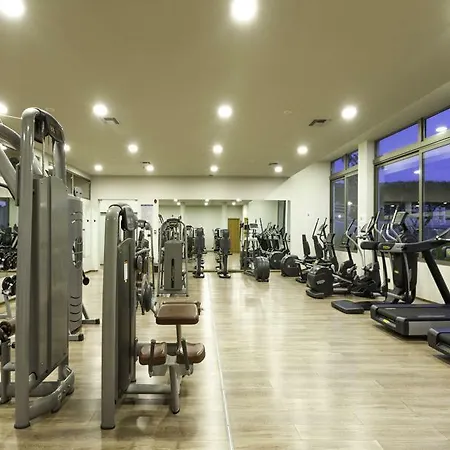 Blue Lagoon Village מלון 5*