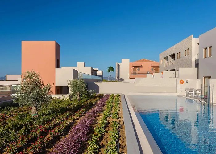 Blue Lagoon Village Otel